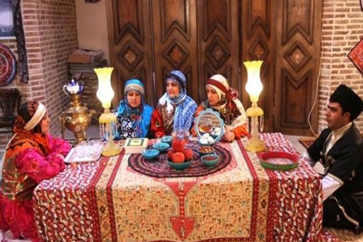 3793292تاریخچه و آداب و رسوم جشن چهارشنبه آخر سال
